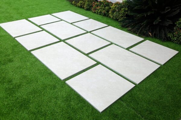 Quartz white porcelain 900 x 600