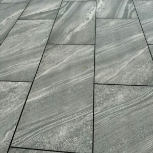 crossover grey 600mmx 900mm