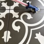 PPA Easy to use silicon grout, finishing nozzle attached to sealant tube for grouting